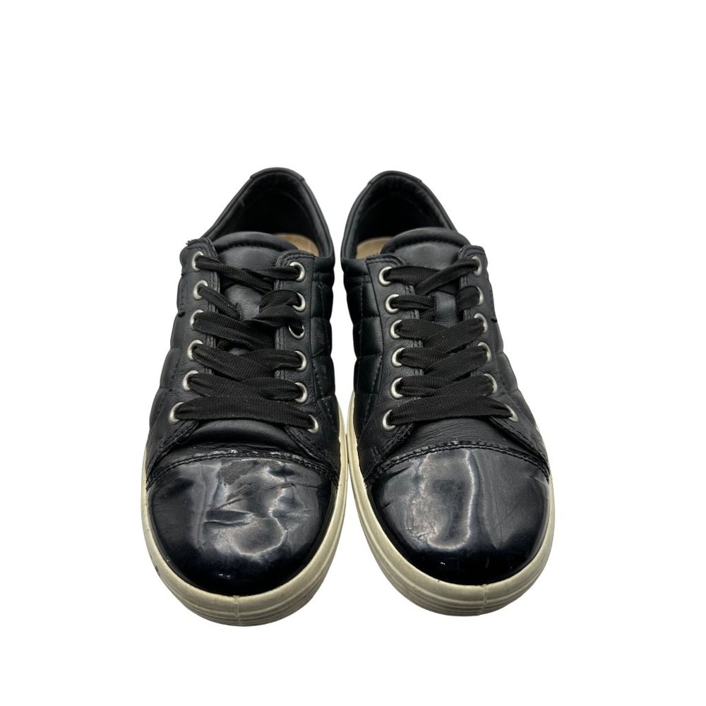 Ecco black quilted/patent leather size 38 built in orthotics sneakers FLAW